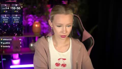 Lina online show from 03-08-26, 08:18