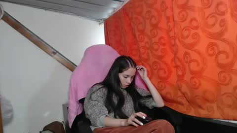Snapshot of sweetdam12 chatting on 01-08-25, 07:13 sweetdam12 online show from 01-08-25, 07:13