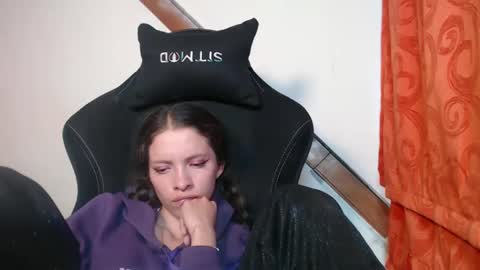 Snapshot of sweetdam12 chatting on 01-25-25, 10:28 sweetdam12 online show from 01-25-25, 10:28