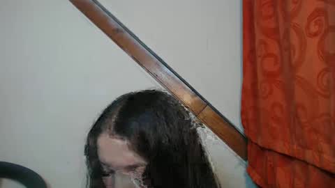 Snapshot of sweetdam12 chatting on 01-31-25, 12:06 sweetdam12 online show from 01-31-25, 12:06