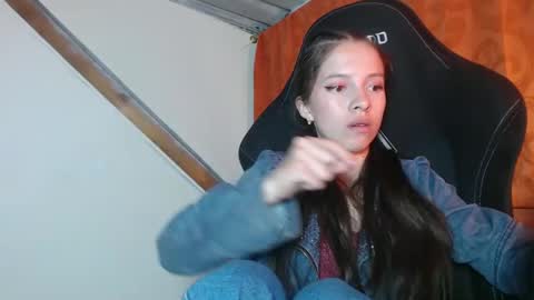 Snapshot of sweetdam12 chatting on 02-20-25, 11:32 sweetdam12 online show from 02-20-25, 11:32