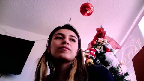 Snapshot of sweetdanielita chatting on 12-08-24, 07:32 Dani online show from 12-08-24, 07:32