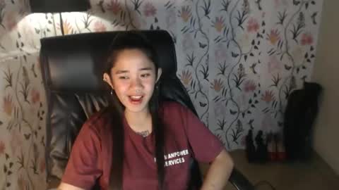 Danni online show from 12-19-24, 01:40
