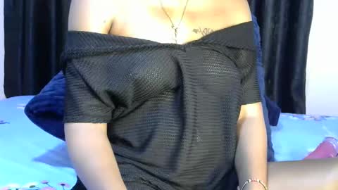 sweetDee online show from 11-01-25, 10:39