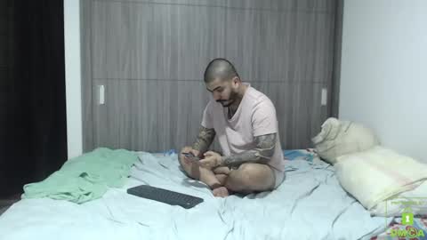 Snapshot of sweetdesires_ chatting on 02-11-25, 12:06 online show from 02-11-25, 12:06