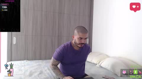 Snapshot of sweetdesires_ chatting on 09-28-25, 02:55 online show from 09-28-25, 02:55