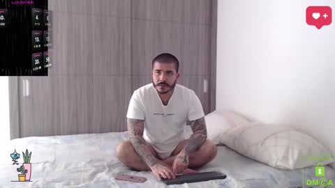 Snapshot of sweetdesires_ chatting on 10-07-25, 04:37 online show from 10-07-25, 04:37