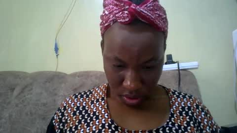 sweetdiva2012 online show from 06-18-26, 07:19