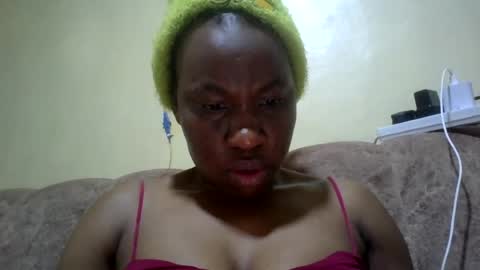 sweetdiva2012 online show from 06-21-26, 04:37
