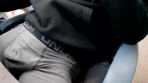 Stick around its a grower online show from 04-07-26, 04:18