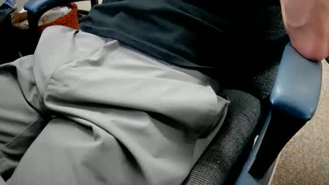Stick around its a grower online show from 06-02-26, 04:20