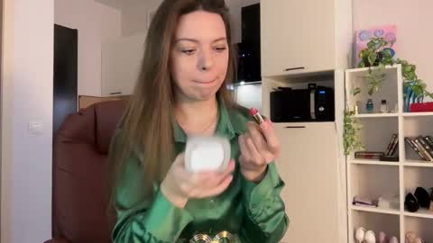 Snapshot of sweetdreamvic chatting on 02-13-26, 01:51 Vicktorious online show from 02-13-26, 01:51