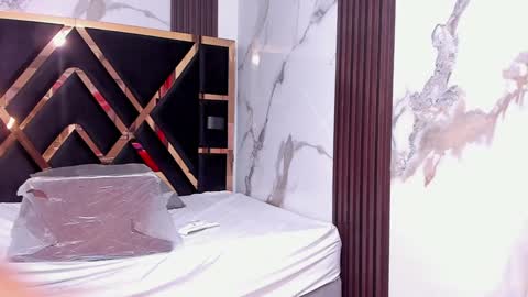 Jimena online show from 12-12-24, 05:26