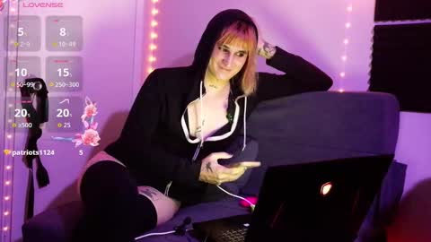 Emma online show from 01-09-26, 04:26