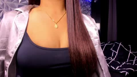 sweetest_one4 online show from 06-01-26, 10:55