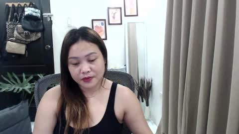 Snapshot of sweetestsmile_ chatting on 12-14-24, 04:45 Khaye online show from 12-14-24, 04:45