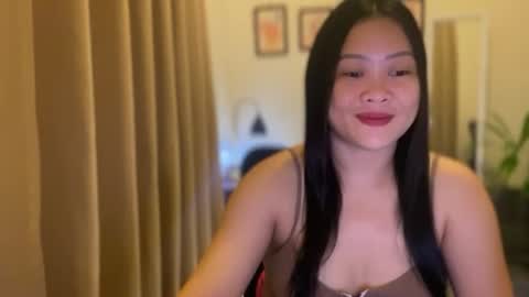 Snapshot of sweetestsmile_ chatting on 06-21-26, 01:08 Khaye online show from 06-21-26, 01:08