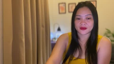 Snapshot of sweetestsmile_ chatting on 06-28-26, 01:44 Khaye online show from 06-28-26, 01:44