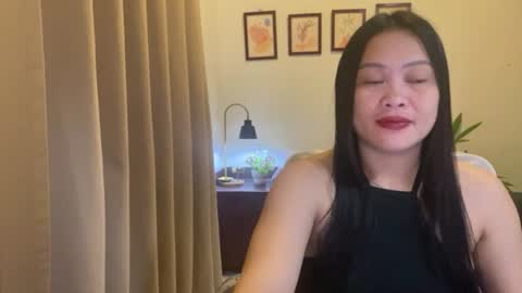 Snapshot of sweetestsmile_ chatting on 06-30-26, 01:06 Khaye online show from 06-30-26, 01:06