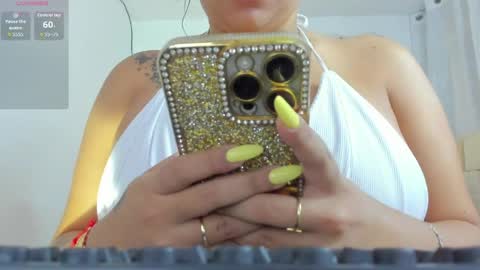 Snapshot of sweetfabianaxl chatting on 05-16-26, 04:28 Fabiana online show from 05-16-26, 04:28