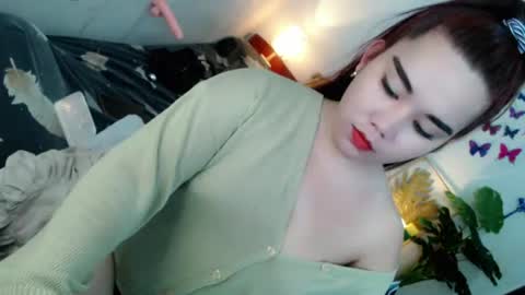 Snapshot of sweetgirl_mayxx chatting on 06-20-26, 10:45 May online show from 06-20-26, 10:45