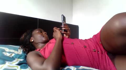 Snapshot of sweetgurl05 chatting on 07-07-26, 01:48 sweetgurl05 online show from 07-07-26, 01:48