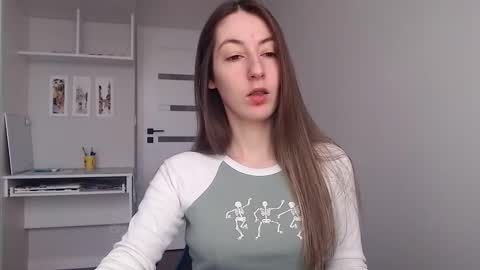 Emma  online show from 02-11-26, 09:14