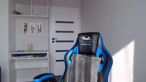 Emma  online show from 03-19-26, 08:07