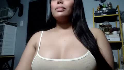 Snapshot of sweethotgirl_maexxx chatting on 03-21-26, 11:37 Mae online show from 03-21-26, 11:37