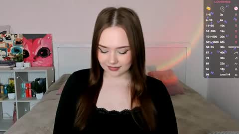 Snapshot of sweetie_candy_ chatting on 06-30-26, 02:40 Hannah online show from 06-30-26, 02:40