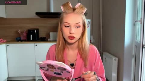 sweetie Lisa3 online show from 05-22-26, 06:09