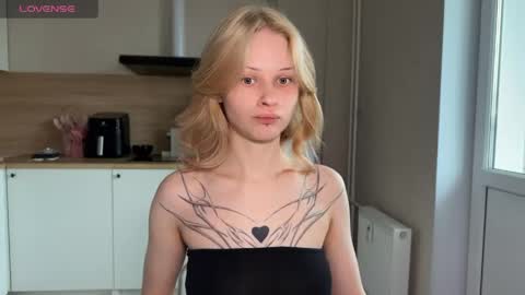 sweetie Lisa3 online show from 06-01-26, 04:03