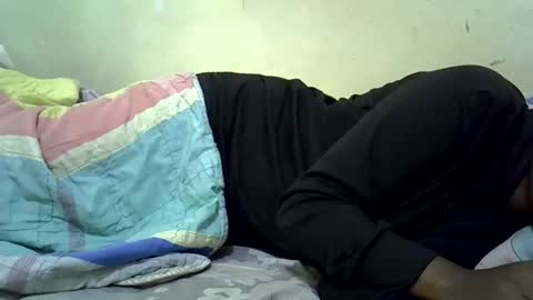 Snapshot of sweetielonglips chatting on 12-17-25, 07:58 sweetielonglips online show from 12-17-25, 07:58