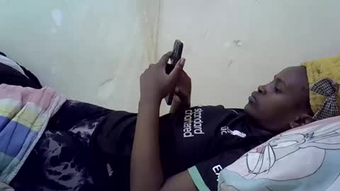 Snapshot of sweetielonglips chatting on 02-19-26, 07:15 sweetielonglips online show from 02-19-26, 07:15