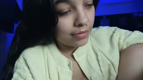 Snapshot of sweetieslikebutter chatting on 05-03-26, 07:36 Blu Sweets online show from 05-03-26, 07:36