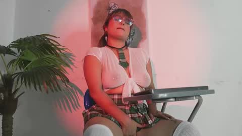 Snapshot of sweetisabella09 chatting on 03-02-26, 08:37 Isabella online show from 03-02-26, 08:37