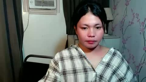 Snapshot of sweetjanna4u chatting on 06-22-26, 06:27 JANNA online show from 06-22-26, 06:27