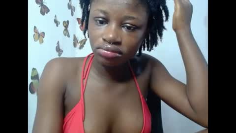Snapshot of sweetjuicyclit chatting on 07-08-26, 12:53 zuri online show from 07-08-26, 12:53