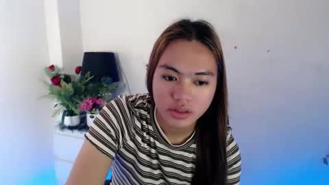 Snapshot of sweetkayexx chatting on 02-23-26, 05:05 SWEET KEYA online show from 02-23-26, 05:05