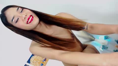 Snapshot of sweetkylecum chatting on 11-03-25, 04:03 sweetkylecum online show from 11-03-25, 04:03