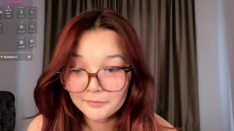 Snapshot of sweetlayla_ chatting on 06-07-26, 11:25 Layla online show from 06-07-26, 11:25