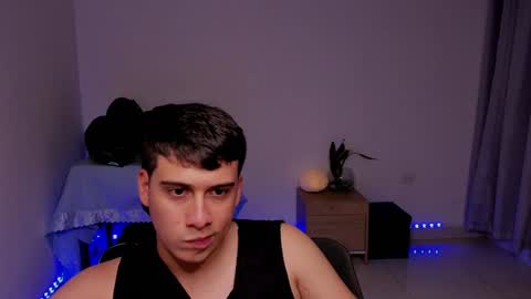 Snapshot of sweetlian_04 chatting on 12-07-24, 06:54 Lian online show from 12-07-24, 06:54