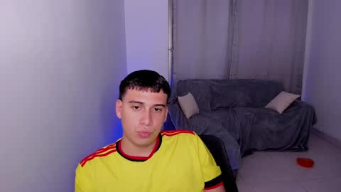 Snapshot of sweetlian_04 chatting on 03-06-25, 10:30 Lian online show from 03-06-25, 10:30