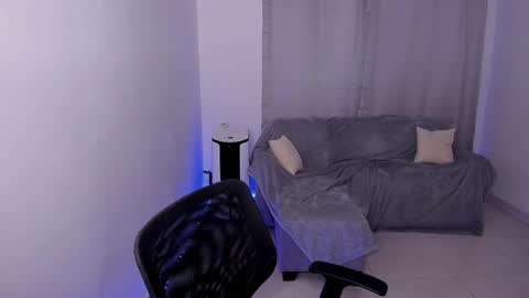 Snapshot of sweetlian_04 chatting on 03-07-25, 09:18 Lian online show from 03-07-25, 09:18