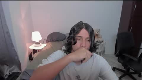 Lian online show from 03-20-26, 01:32