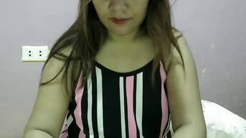 Snapshot of sweetliza20 chatting on 10-27-25, 12:36 Liz online show from 10-27-25, 12:36