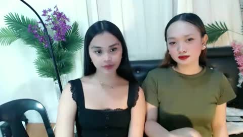 Snapshot of sweetlunarose chatting on 04-05-26, 03:31 lilcherry online show from 04-05-26, 03:31