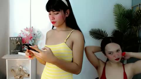 Snapshot of sweetlunarose chatting on 04-23-26, 08:02 lilcherry online show from 04-23-26, 08:02