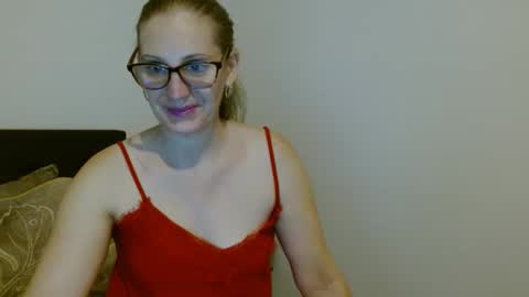 Snapshot of sweetmayaxoxo chatting on 12-05-24, 04:12 sweetmayaxoxo online show from 12-05-24, 04:12