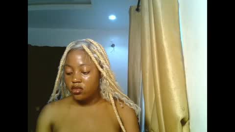 Snapshot of sweetmila9 chatting on 06-25-26, 09:47 sweetmila9 online show from 06-25-26, 09:47